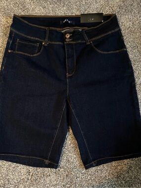 Blue Savvy Denim Shorts Dark Wash Rayon Blend Bermuda Shorts Boutique